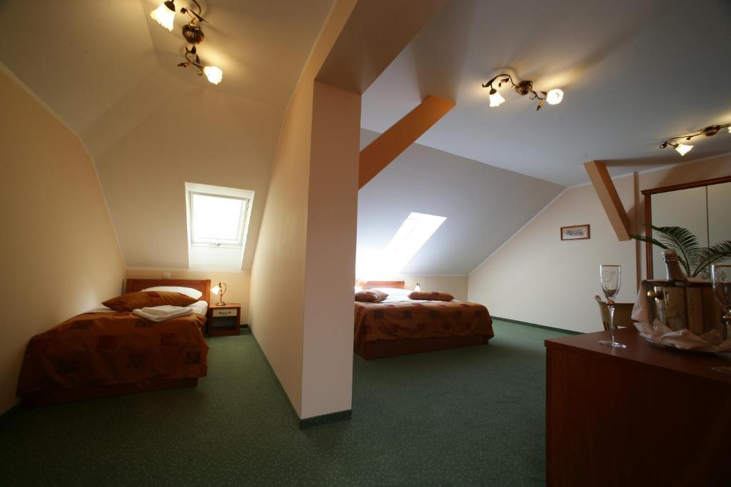 Hotel Aqua Roma Rimske Toplice Room photo